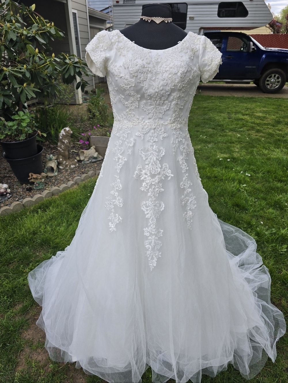Vtg Bonny Bridal White Lace & Tulle A-Line Bridal Gown Wedding Dress
